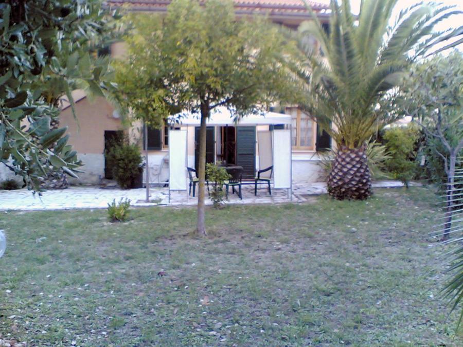Bed&Breakfast Giardino Agritourist Controguerra Kültér fotó